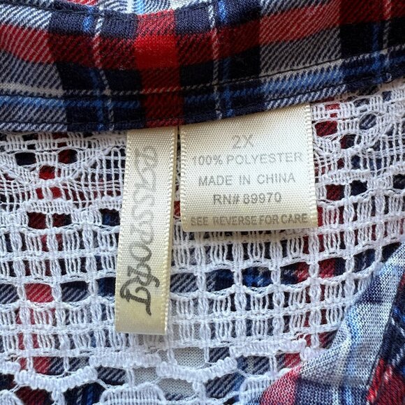 Passport Sleeveless Plaid Button-Down Shirt w/ Lace Back Yoke Detail Womens 2X - Picture 5 of 6